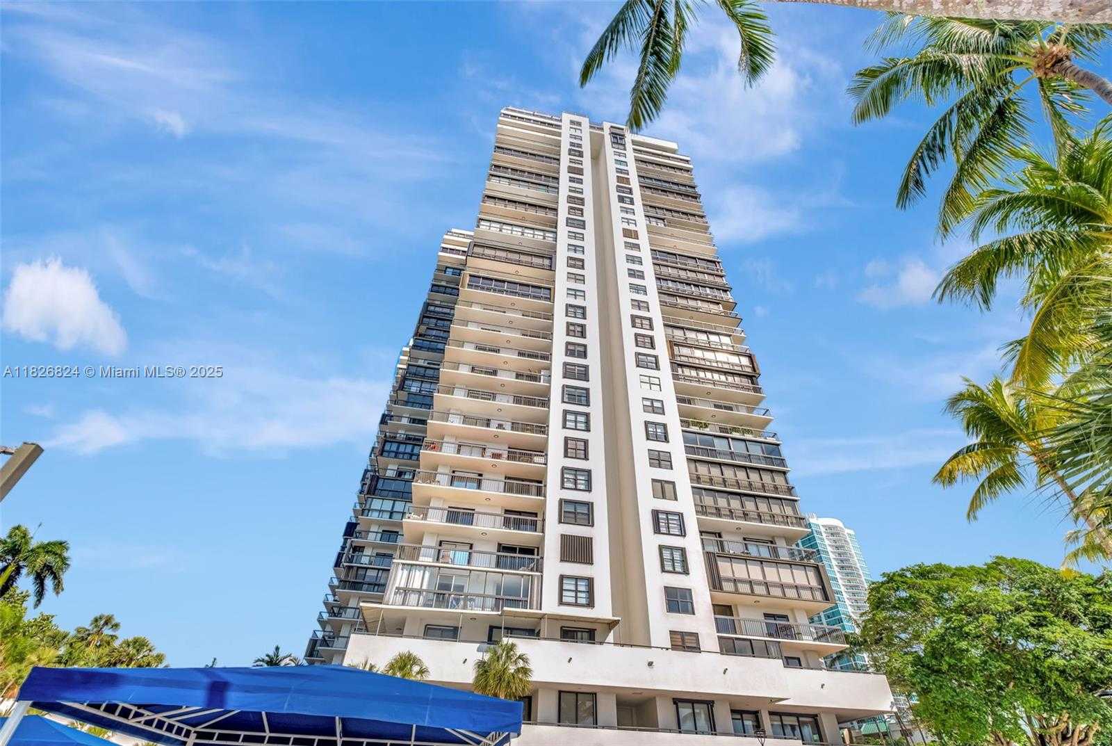 Small Image of 2333 BRICKELL AVE #1701, Miami Number 27