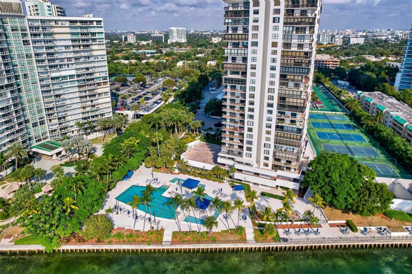 Small Image of 2333 BRICKELL AVE #1701, Miami Number 40