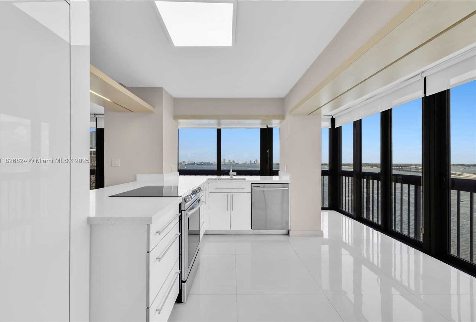 Small Image of 2333 BRICKELL AVE #1701, Miami Number 8