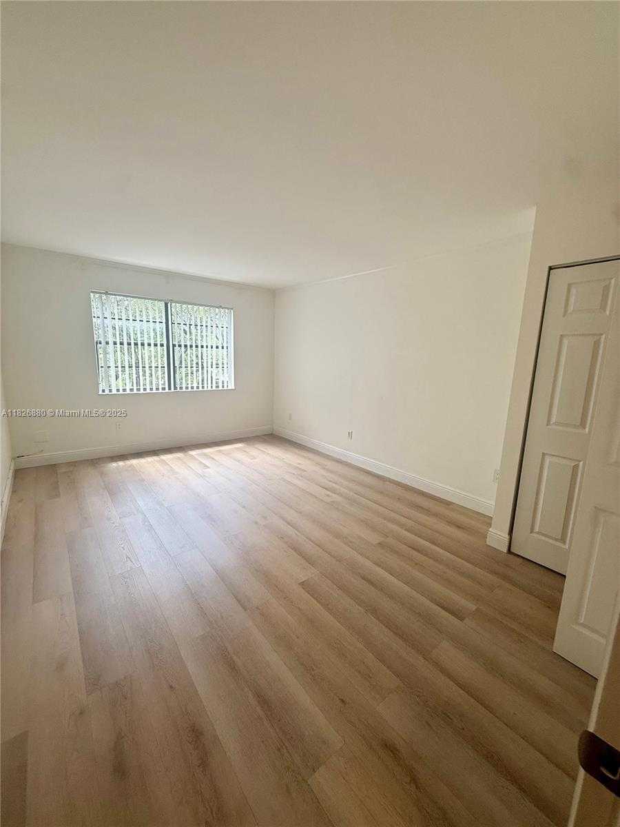 Small Image of 9301 SOUTH WEST 92ND AVE #A303, Miami Number 4