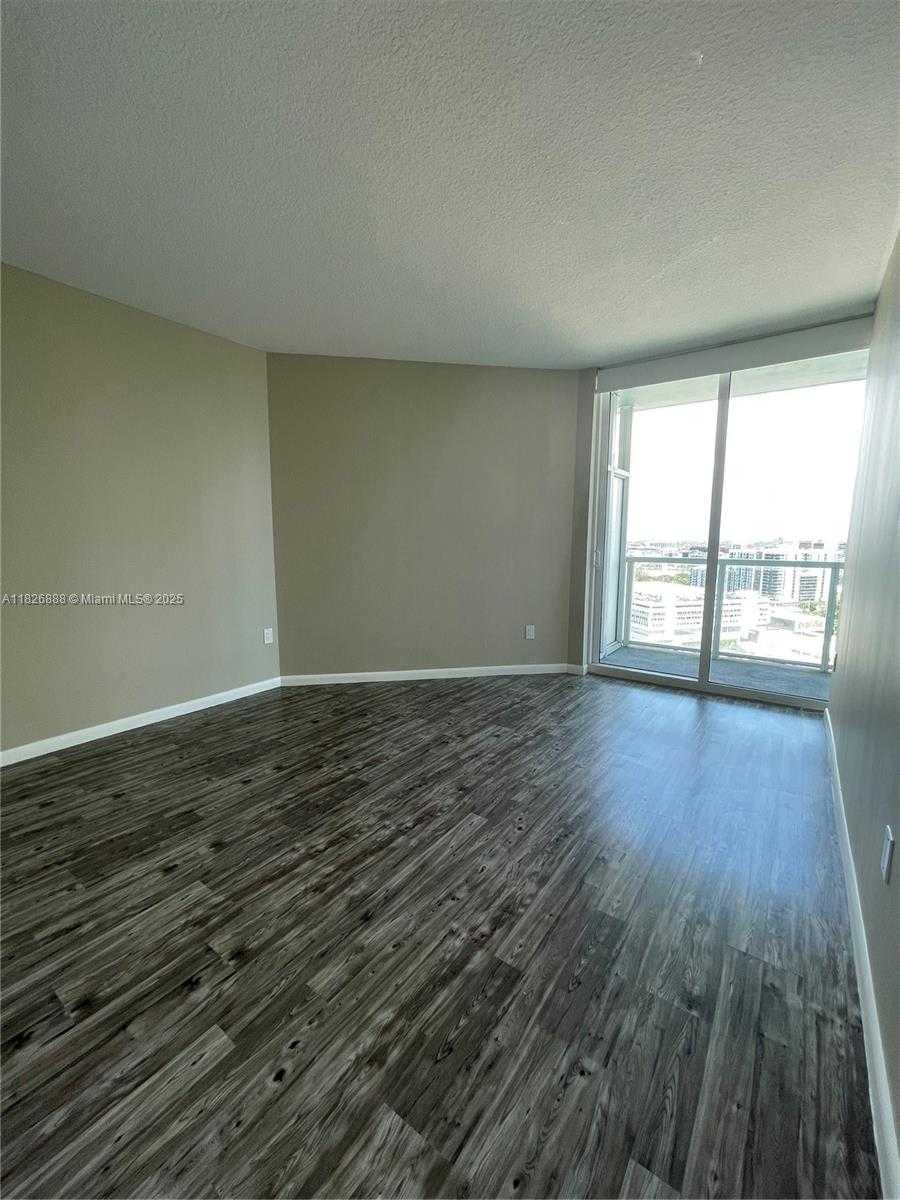 Small Image of 1900 NORTH BAYSHORE DR #2114, Miami Number 11