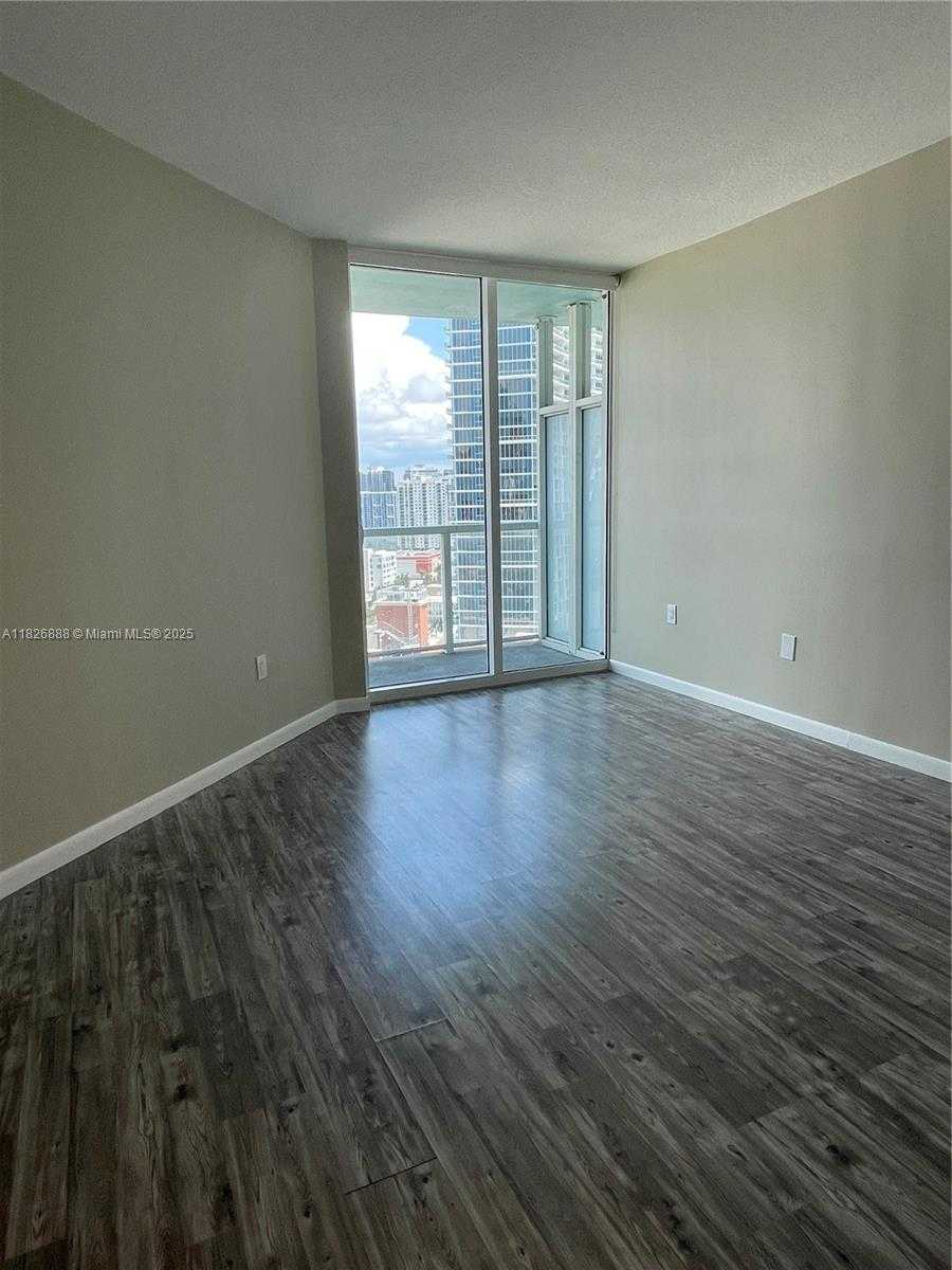 Small Image of 1900 NORTH BAYSHORE DR #2114, Miami Number 13