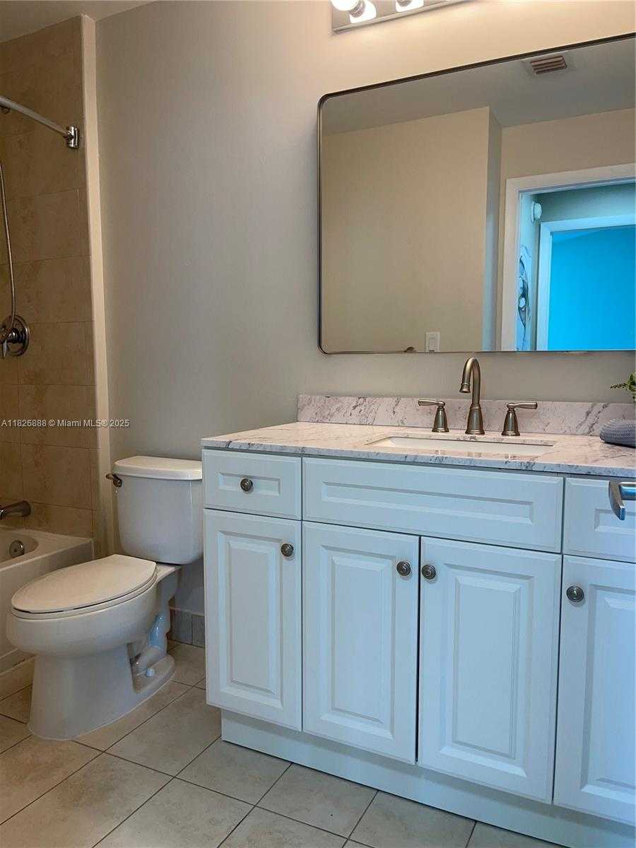 Small Image of 1900 NORTH BAYSHORE DR #2114, Miami Number 14