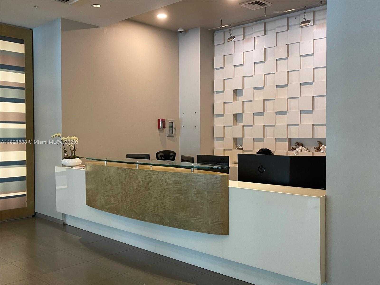 Small Image of 1900 NORTH BAYSHORE DR #2114, Miami Number 31