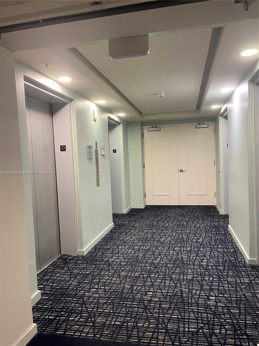Small Image of 1900 NORTH BAYSHORE DR #2114, Miami Number 41