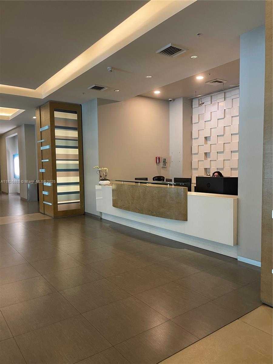 Small Image of 1900 NORTH BAYSHORE DR #2114, Miami Number 42