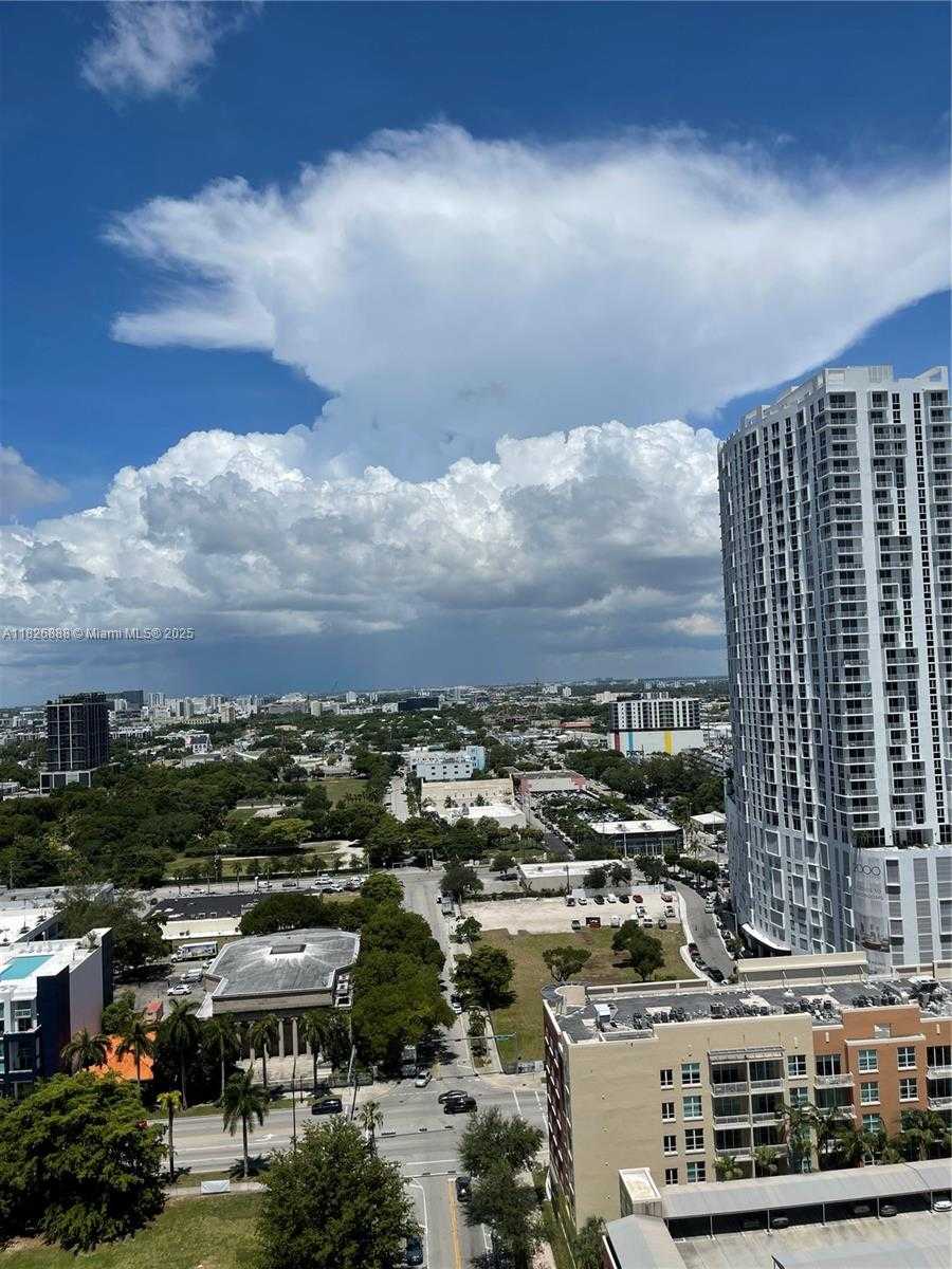 Small Image of 1900 NORTH BAYSHORE DR #2114, Miami Number 54