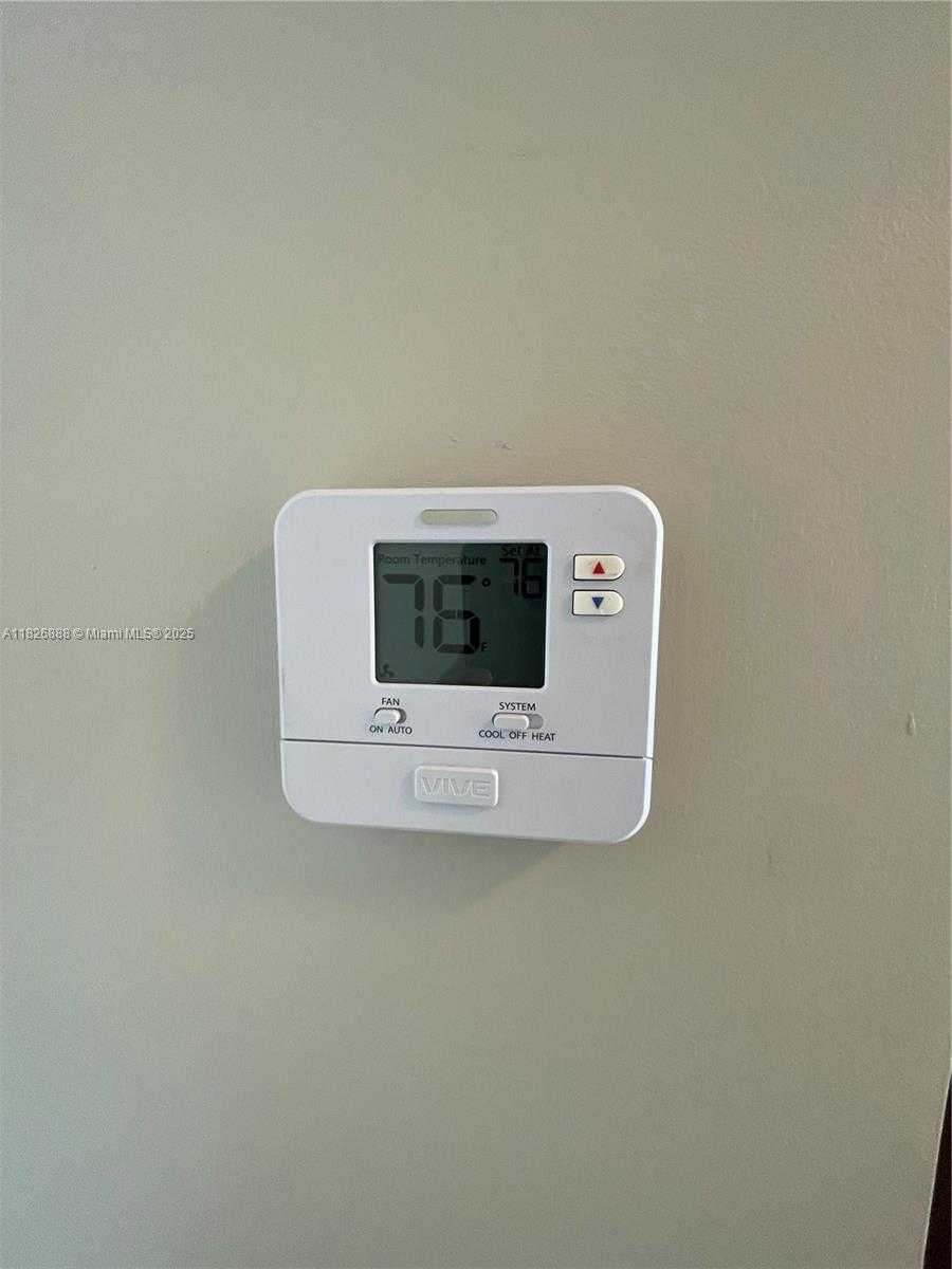 Small Image of 1900 NORTH BAYSHORE DR #2114, Miami Number 60