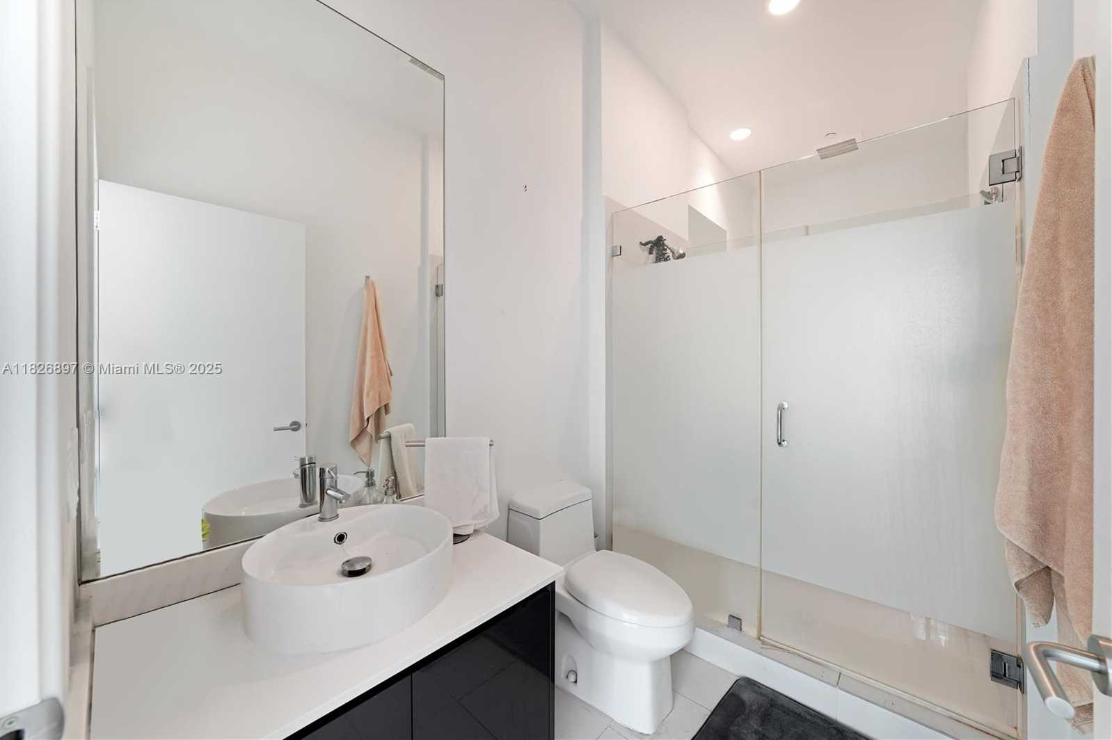 Small Image of 31 SOUTH EAST 6TH ST #2706, Miami Number 18