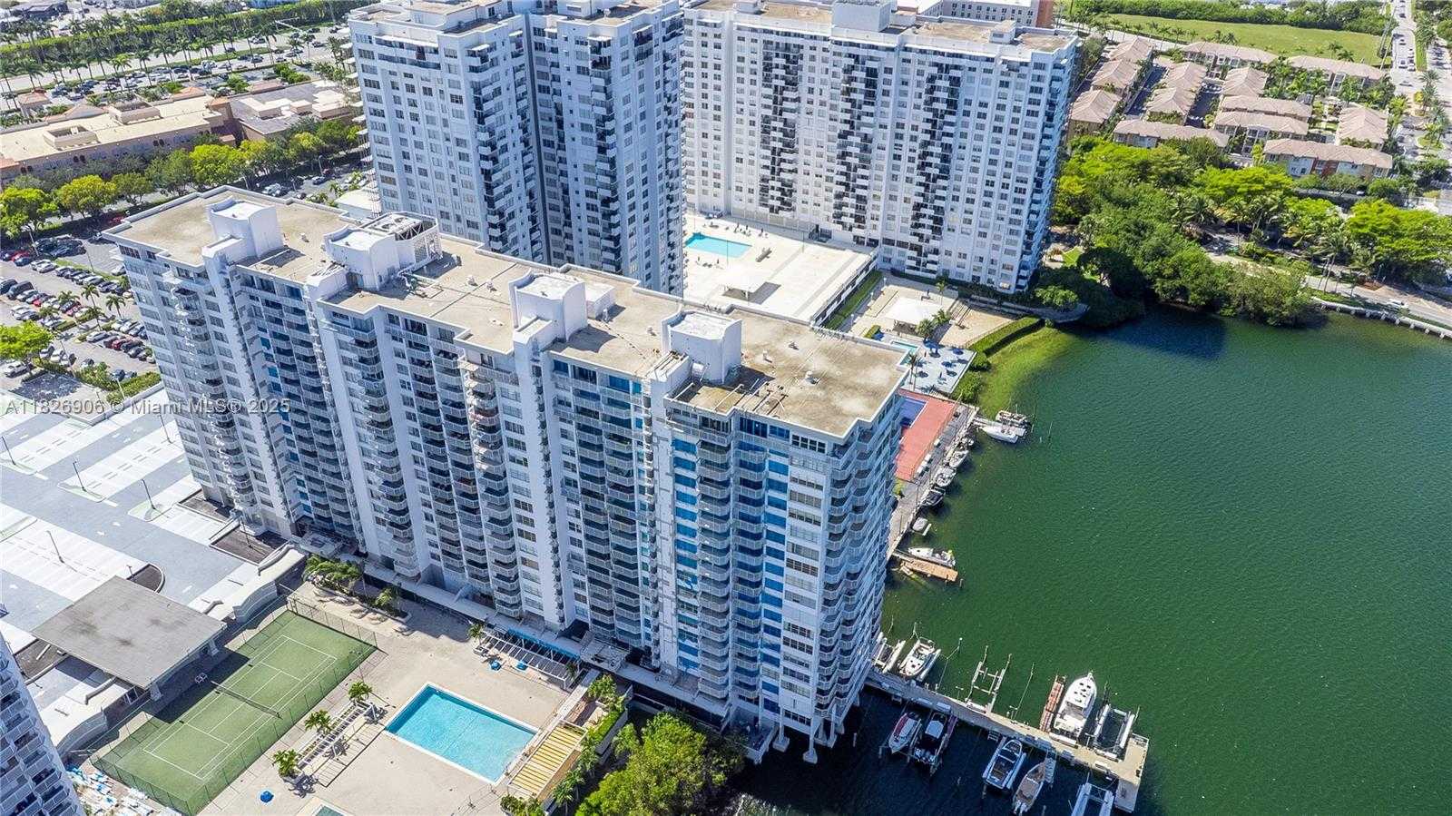Small Image of 18081 BISCAYNE BLVD #1903, Aventura Number 20