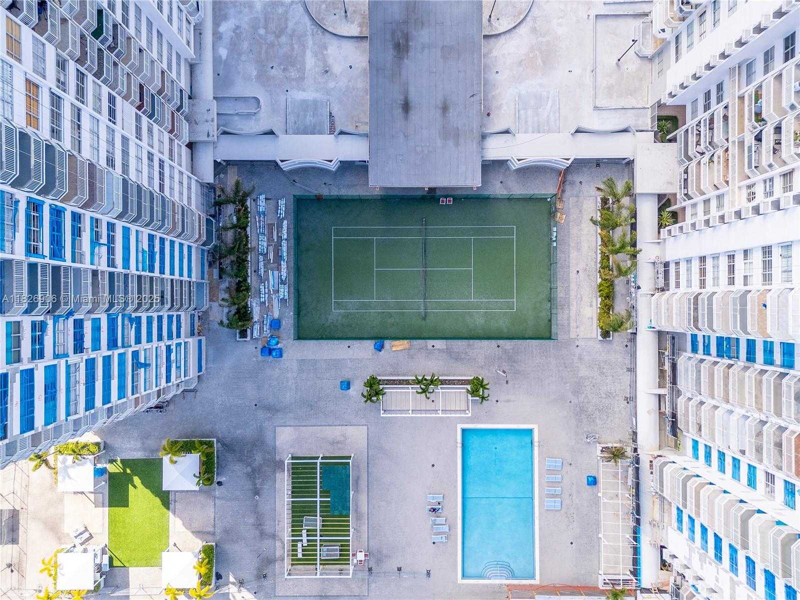 Small Image of 18081 BISCAYNE BLVD #1903, Aventura Number 27