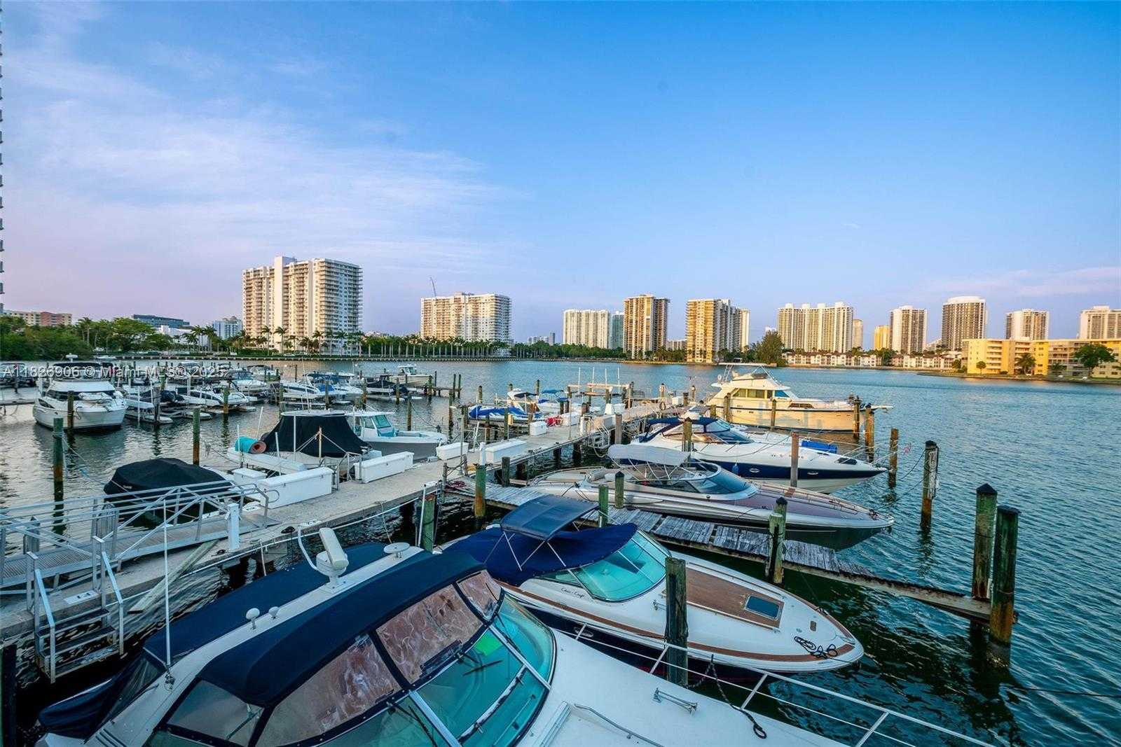 Small Image of 18081 BISCAYNE BLVD #1903, Aventura Number 39