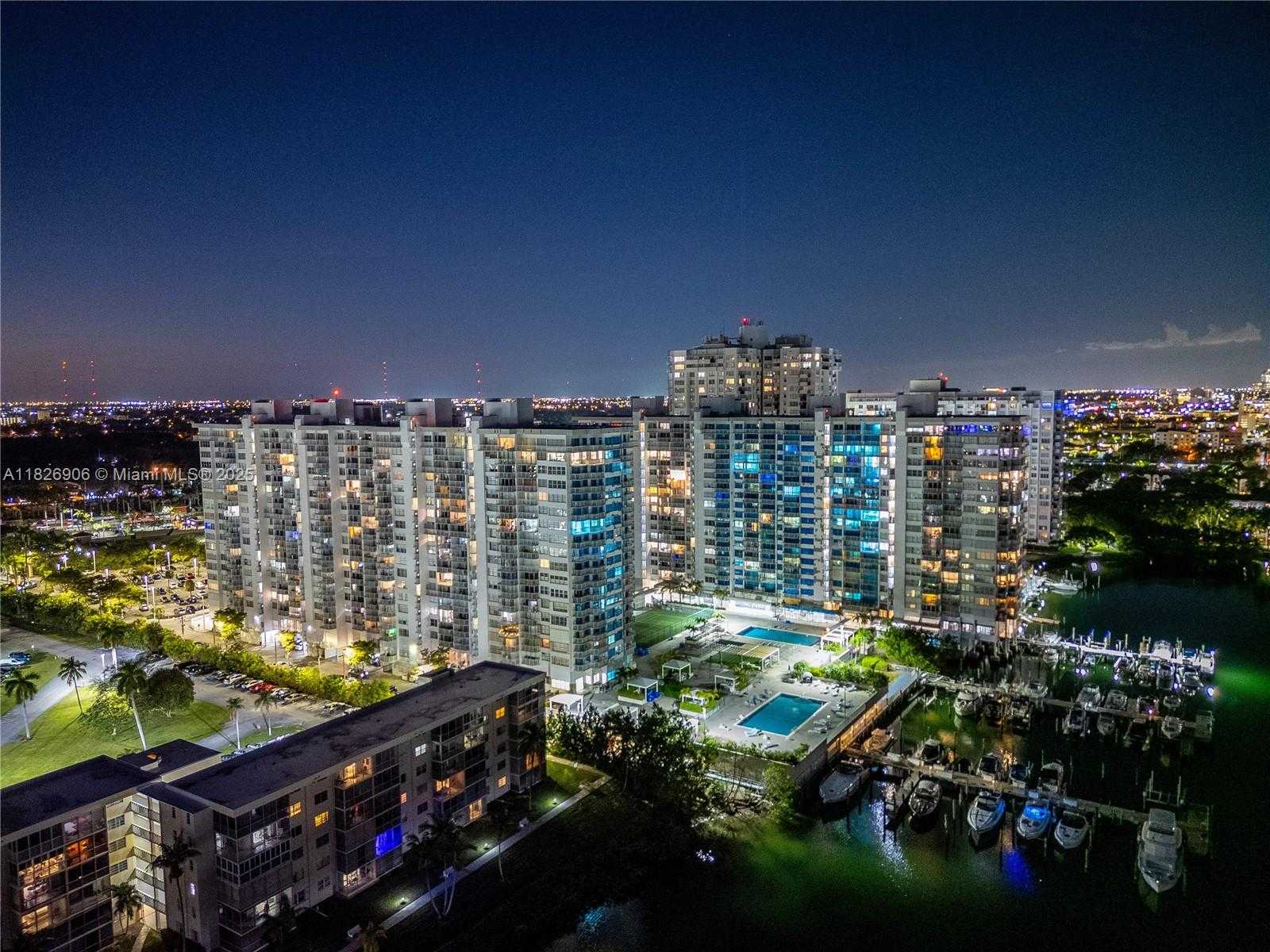 Small Image of 18081 BISCAYNE BLVD #1903, Aventura Number 5