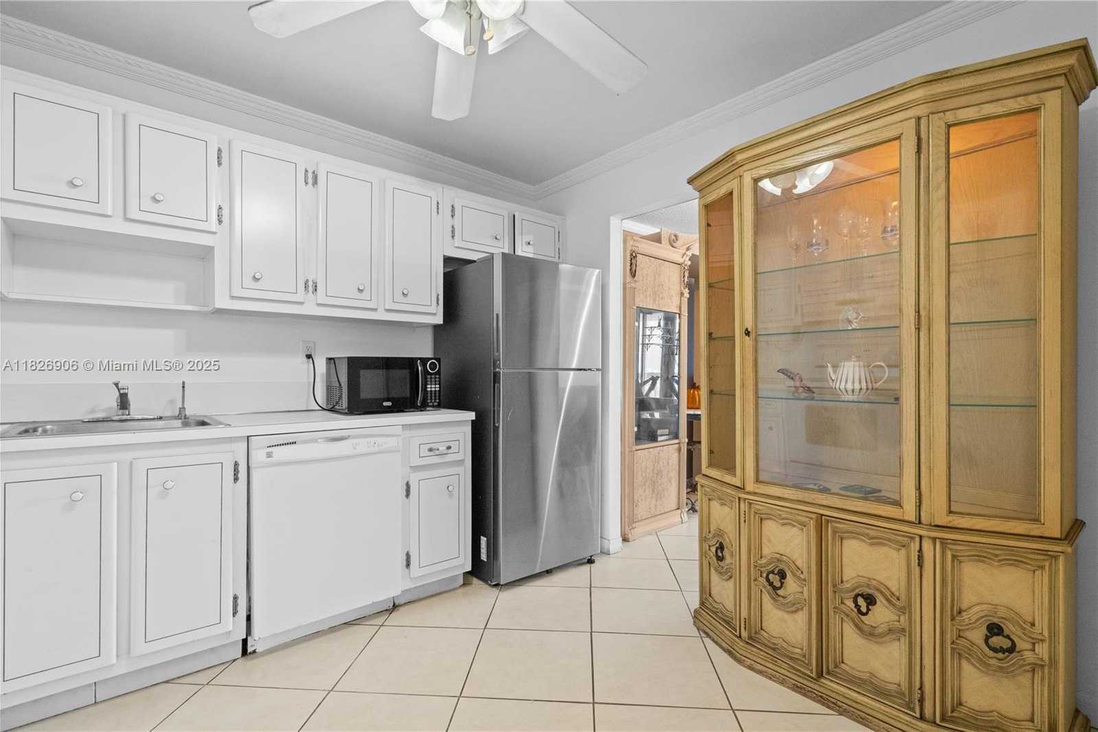 Small Image of 18081 BISCAYNE BLVD #1903, Aventura Number 51