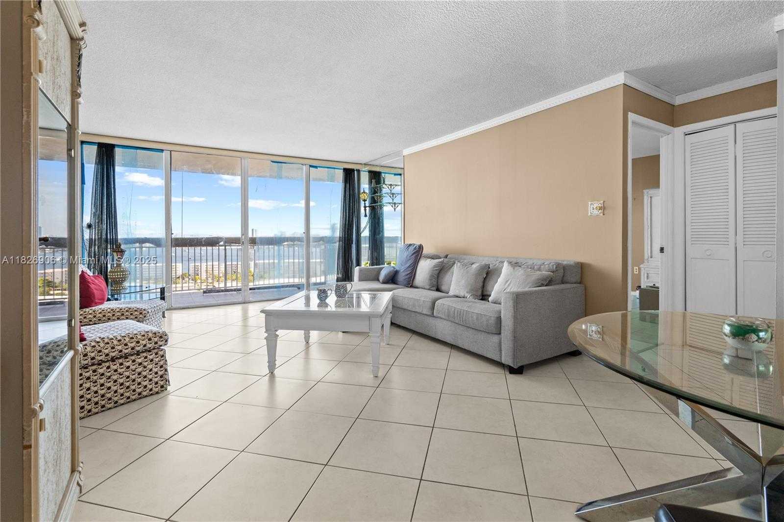 Small Image of 18081 BISCAYNE BLVD #1903, Aventura Number 54