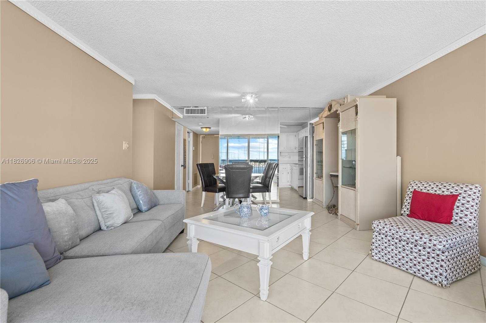 Small Image of 18081 BISCAYNE BLVD #1903, Aventura Number 57