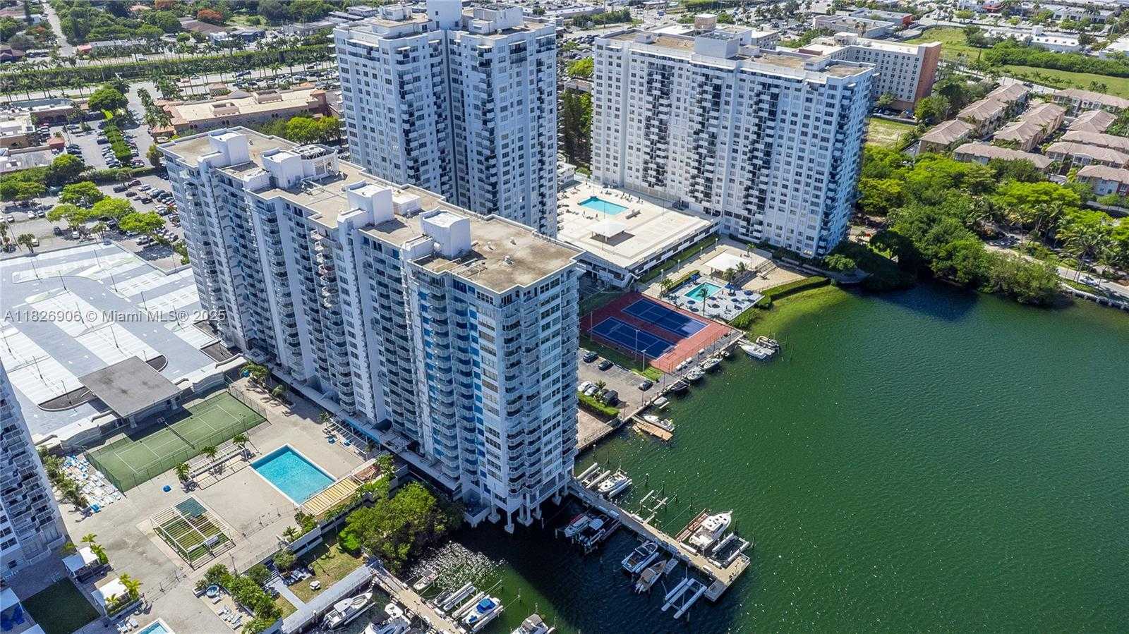 Small Image of 18081 BISCAYNE BLVD #1903, Aventura Number 63