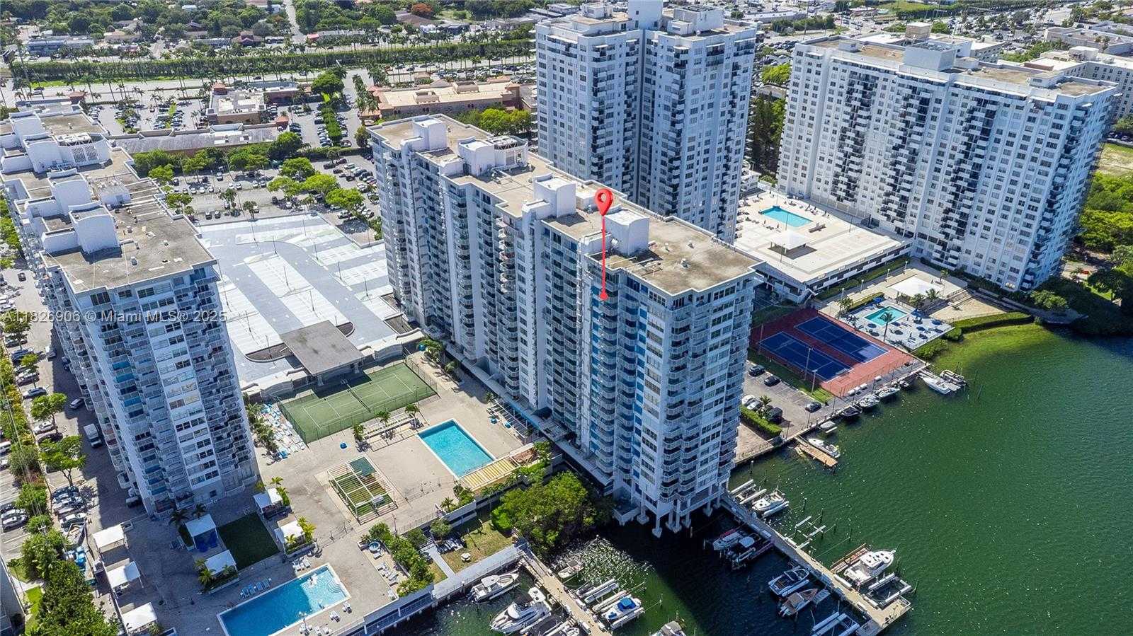 Small Image of 18081 BISCAYNE BLVD #1903, Aventura Number 64