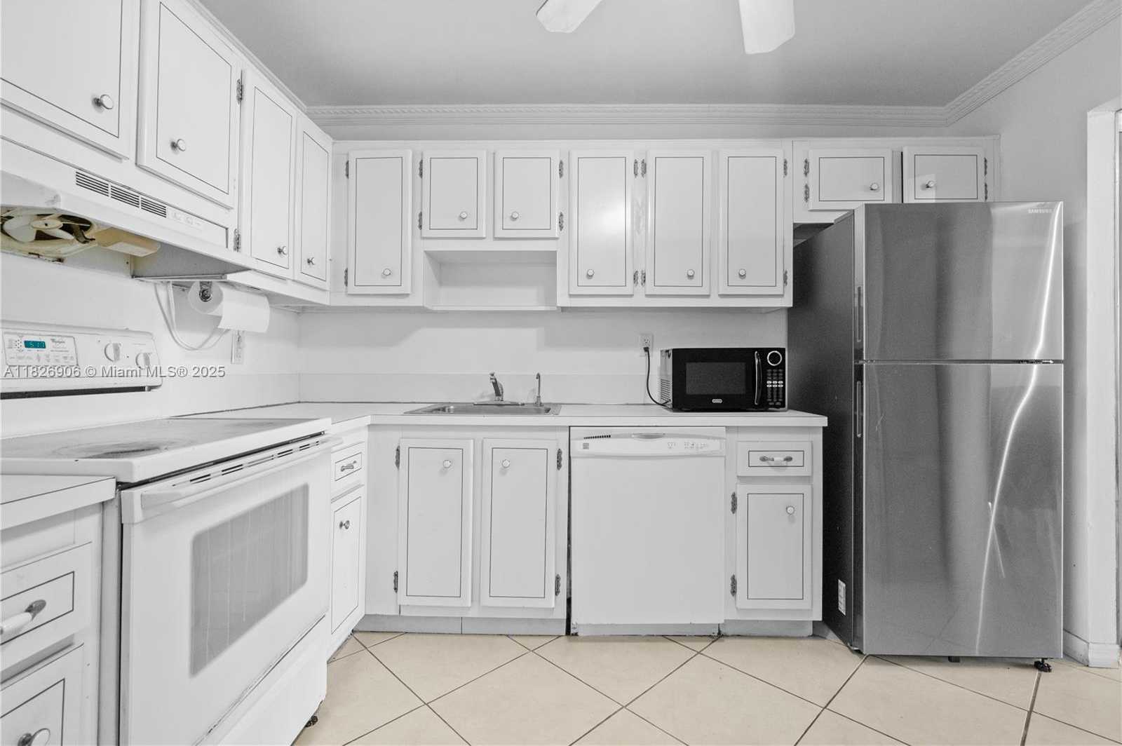Small Image of 18081 BISCAYNE BLVD #1903, Aventura Number 72