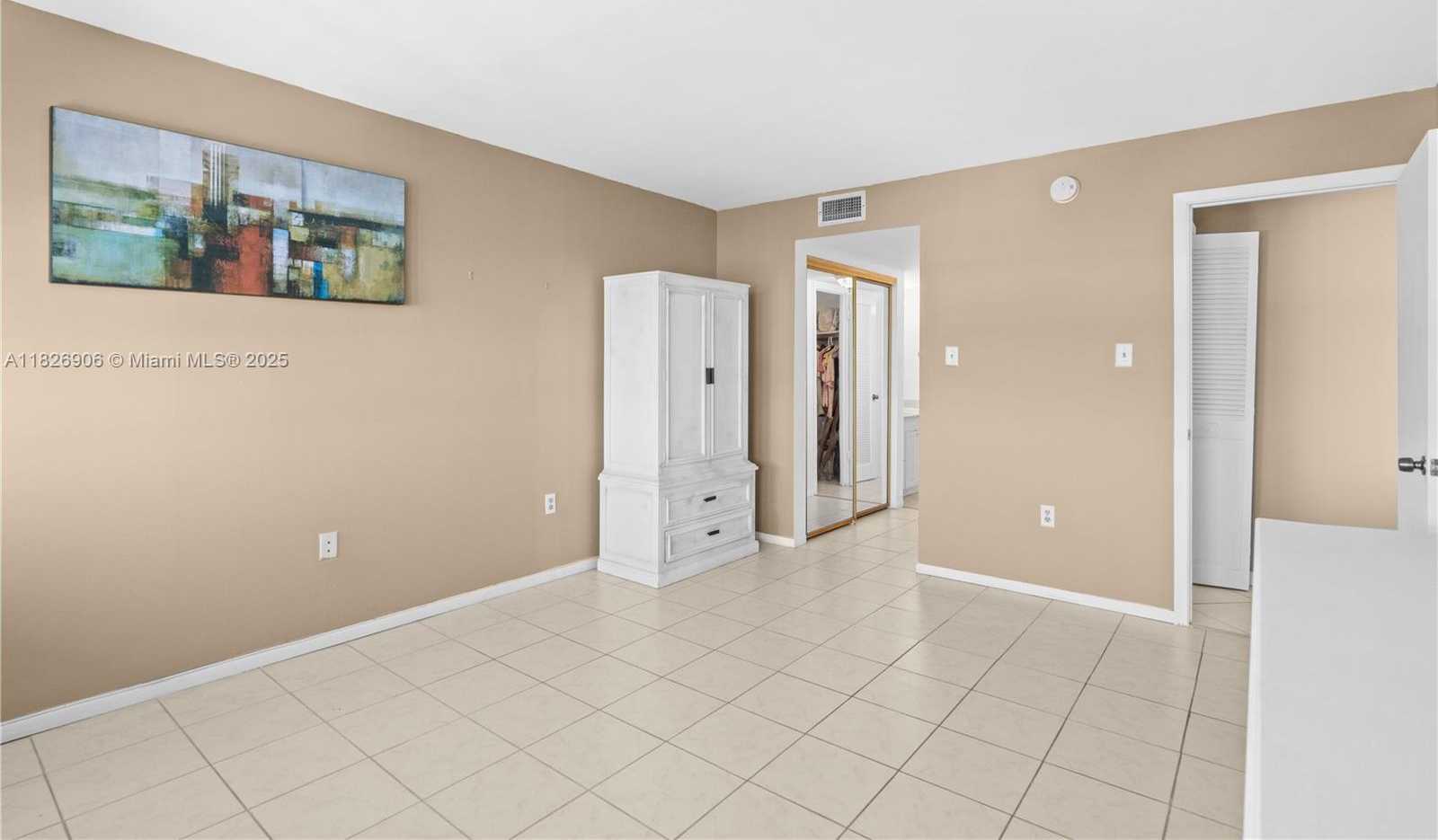 Small Image of 18081 BISCAYNE BLVD #1903, Aventura Number 8