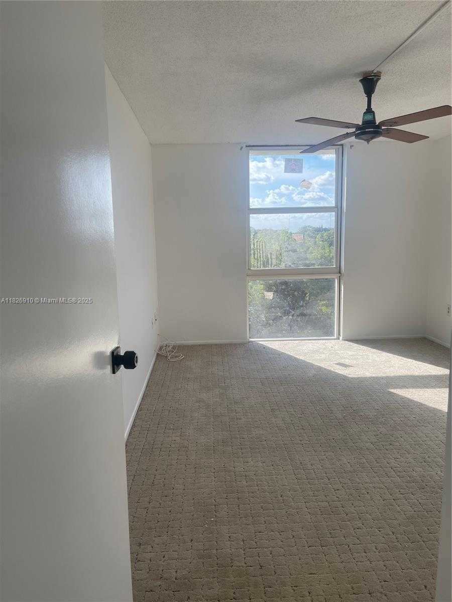 Small Image of 16851 NORTH EAST 23RD AVE #B621, North Miami Beach Number 11
