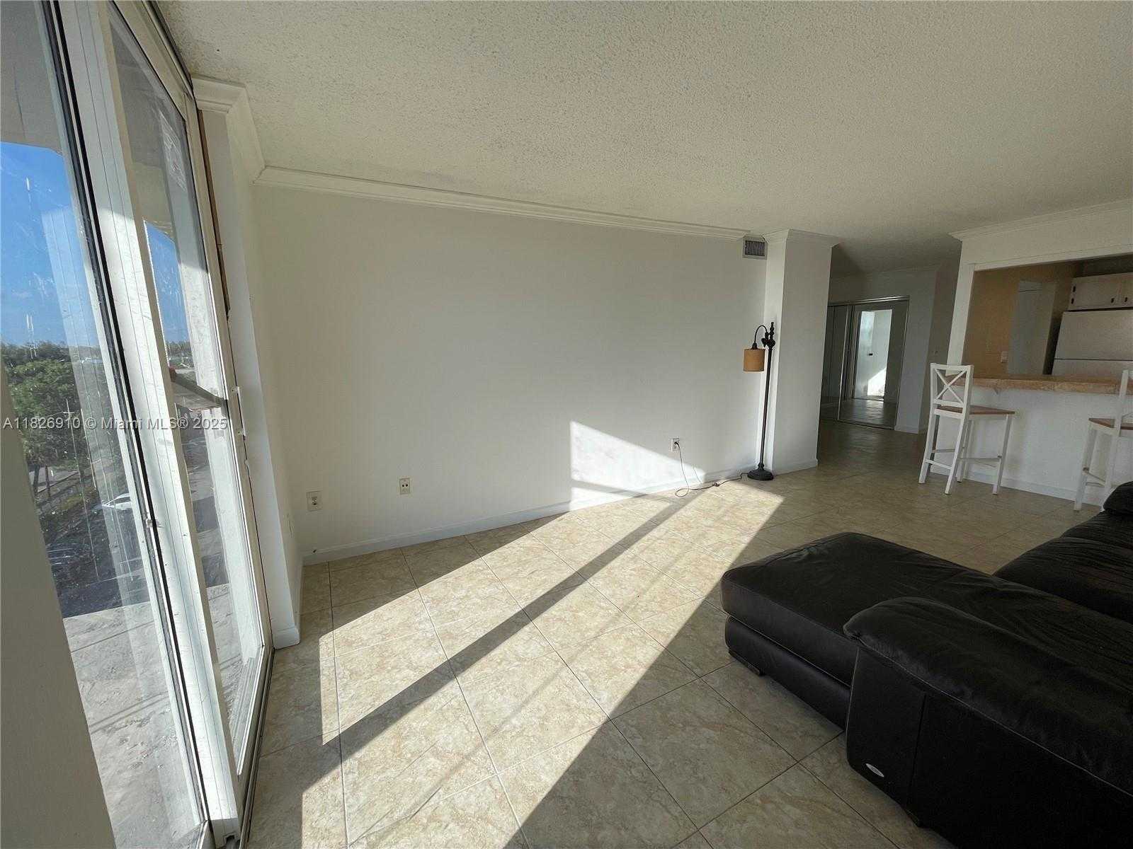 Small Image of 16851 NORTH EAST 23RD AVE #B621, North Miami Beach Number 3