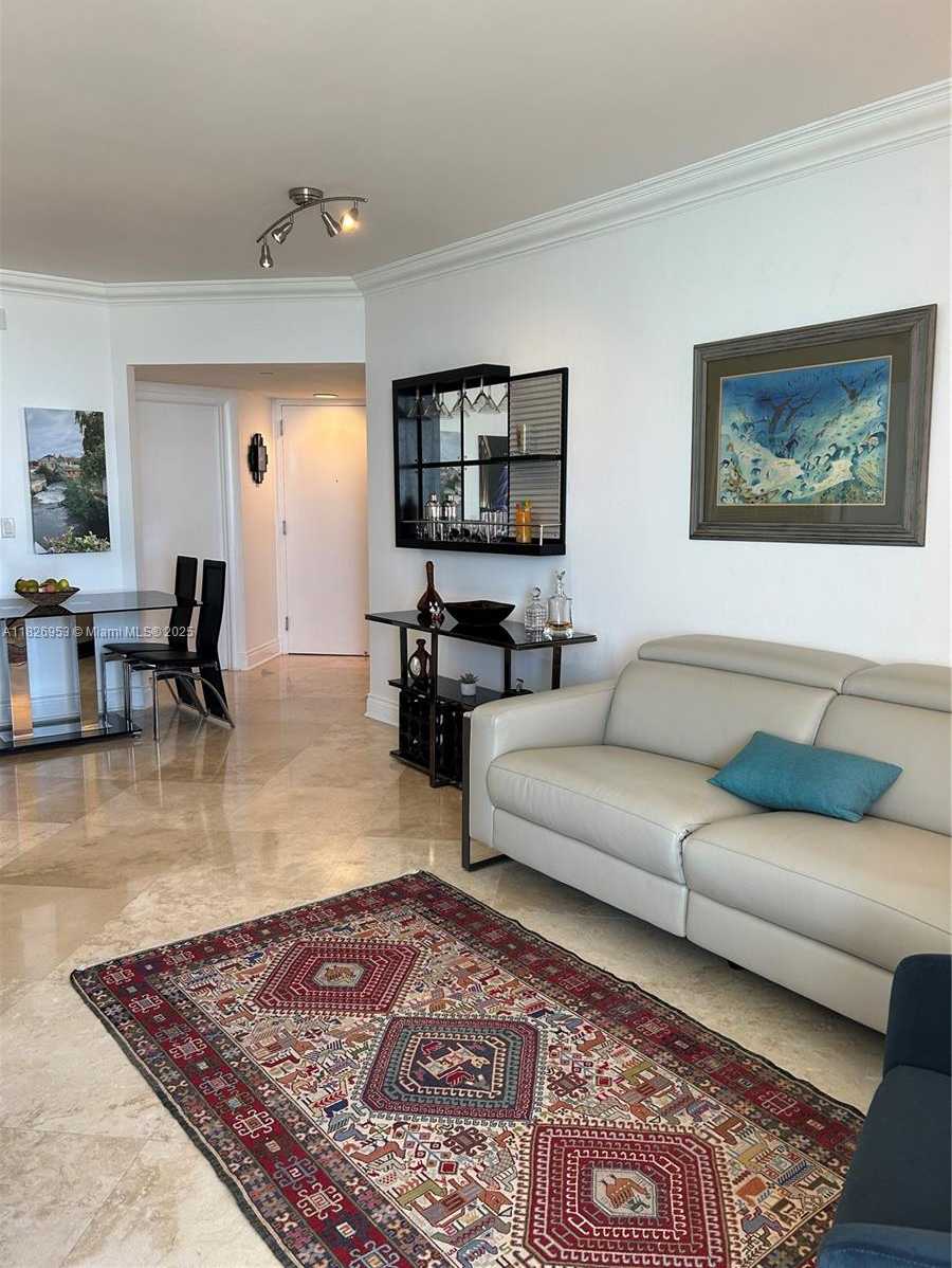 Small Image of 6365 COLLINS AVE #2309, Miami Beach Number 10