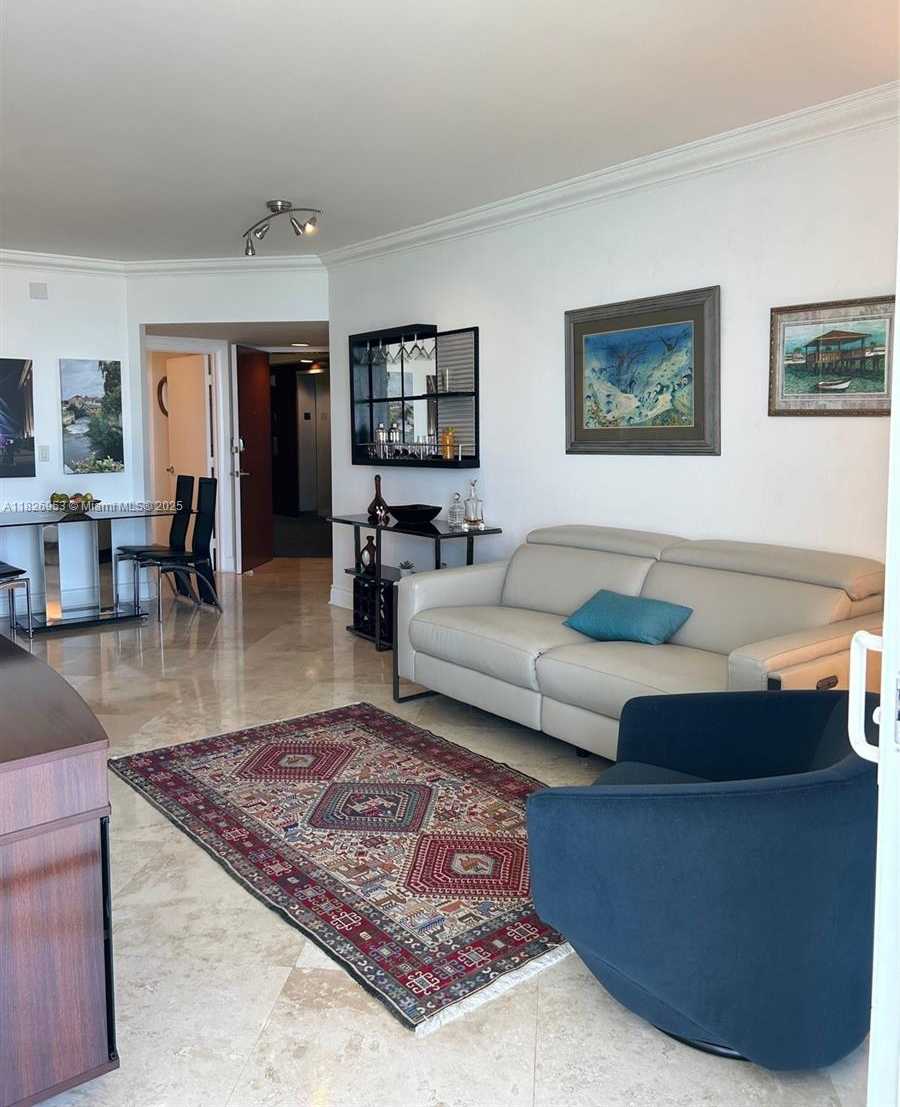 Small Image of 6365 COLLINS AVE #2309, Miami Beach Number 12