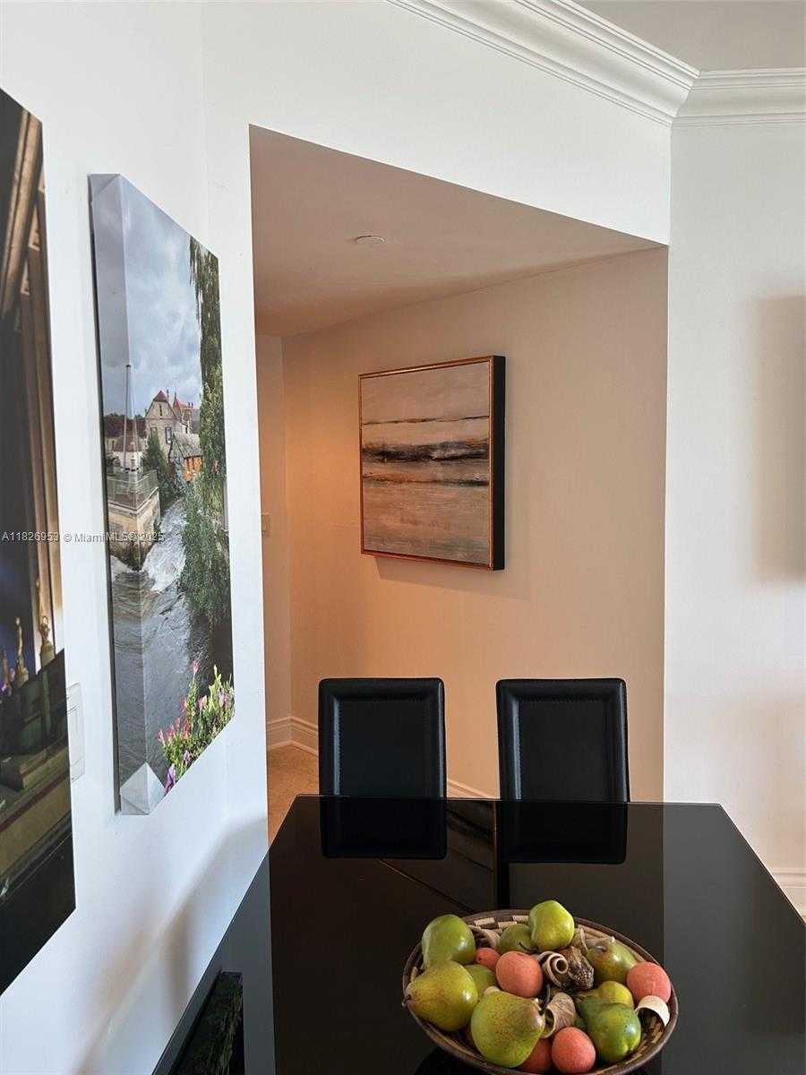 Small Image of 6365 COLLINS AVE #2309, Miami Beach Number 16