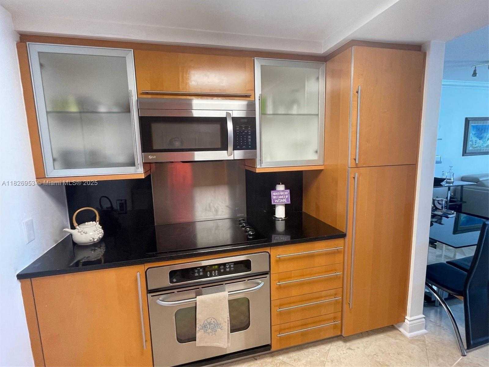 Small Image of 6365 COLLINS AVE #2309, Miami Beach Number 19