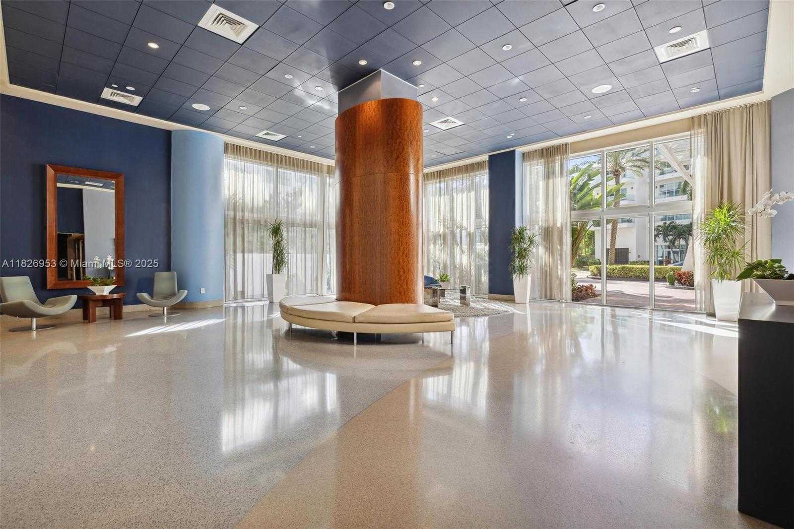 Small Image of 6365 COLLINS AVE #2309, Miami Beach Number 2