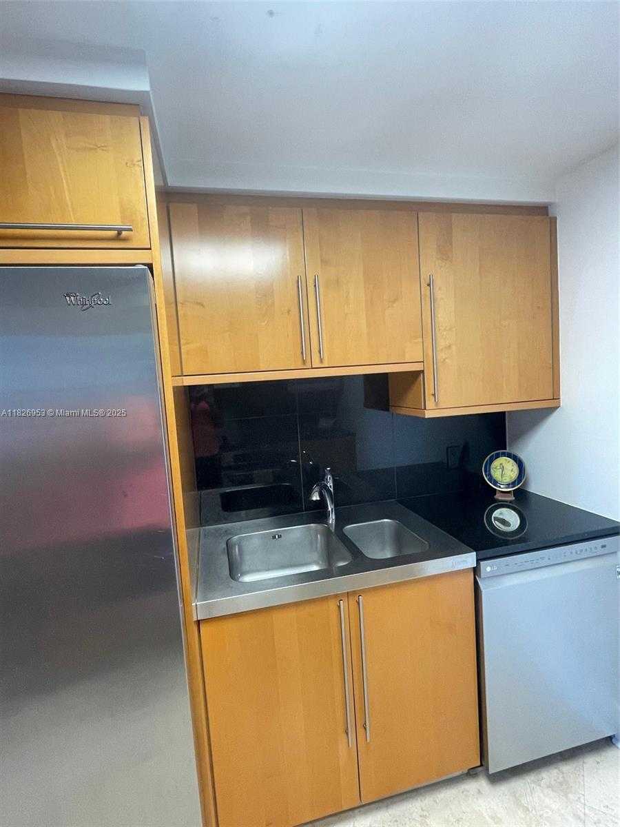 Small Image of 6365 COLLINS AVE #2309, Miami Beach Number 20
