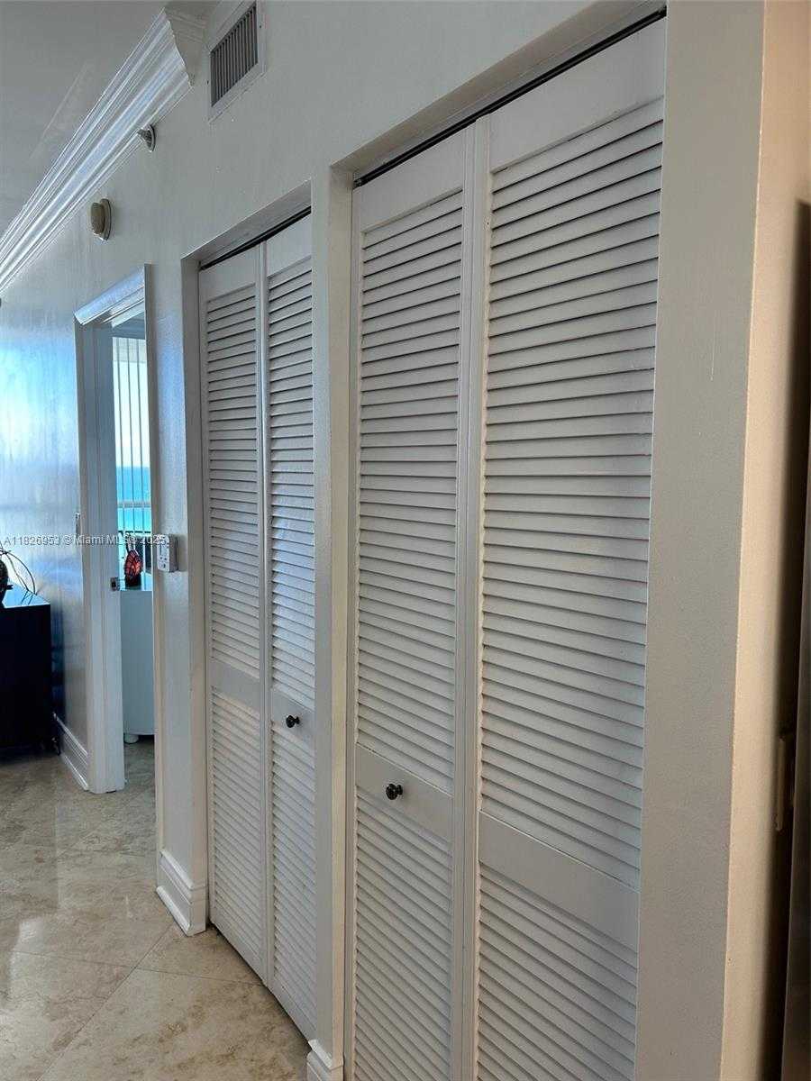 Small Image of 6365 COLLINS AVE #2309, Miami Beach Number 21