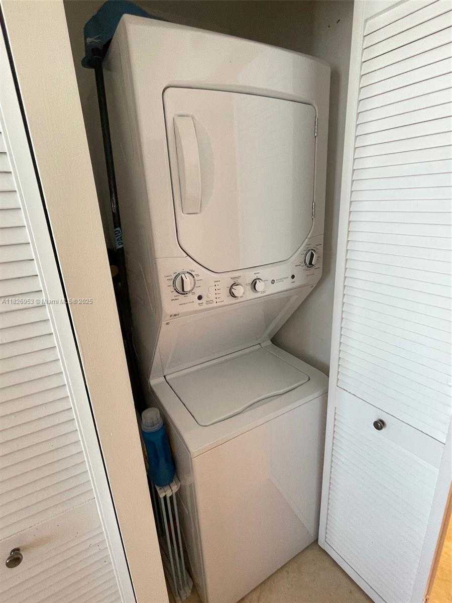 Small Image of 6365 COLLINS AVE #2309, Miami Beach Number 22