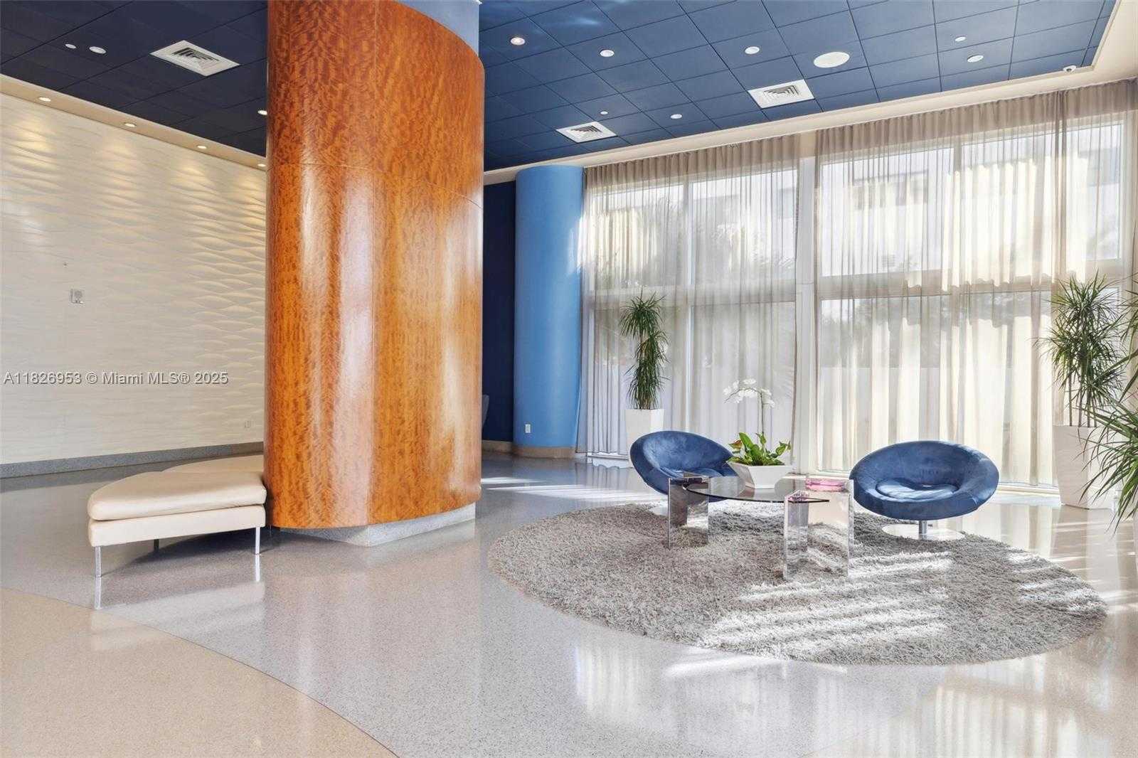 Small Image of 6365 COLLINS AVE #2309, Miami Beach Number 3