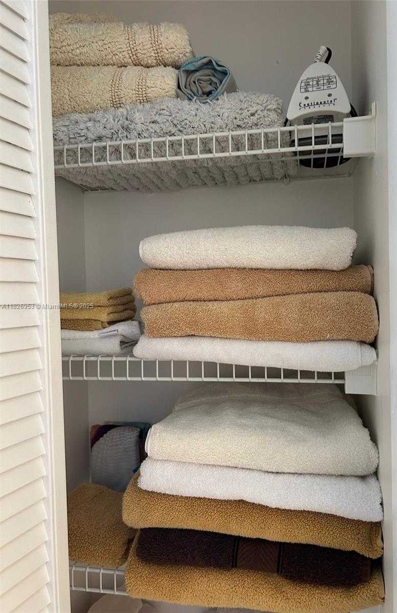 Small Image of 6365 COLLINS AVE #2309, Miami Beach Number 37