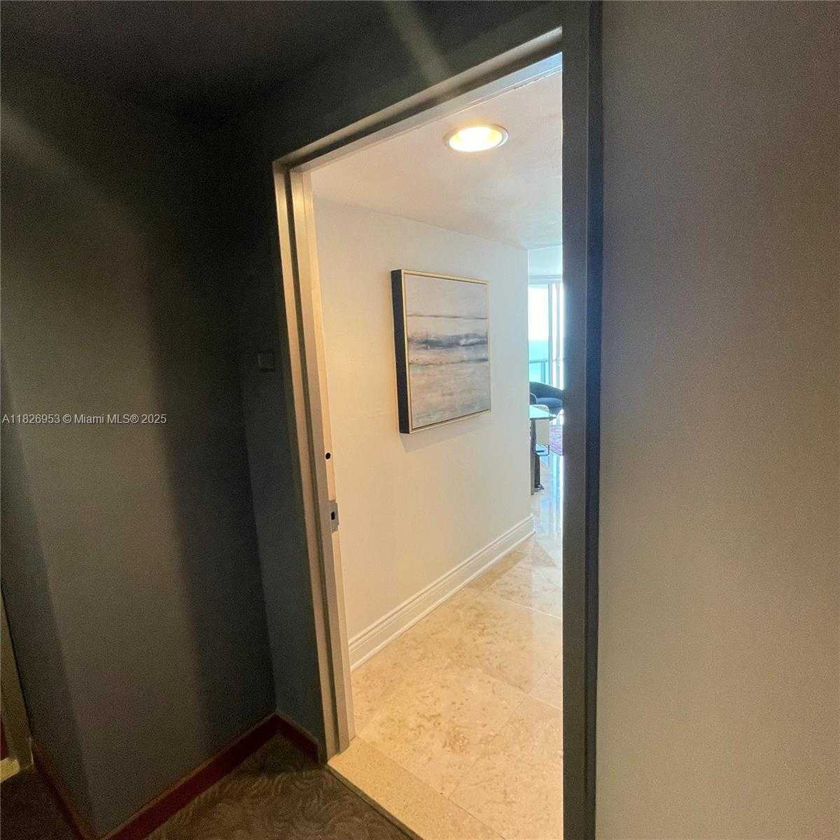 Small Image of 6365 COLLINS AVE #2309, Miami Beach Number 8