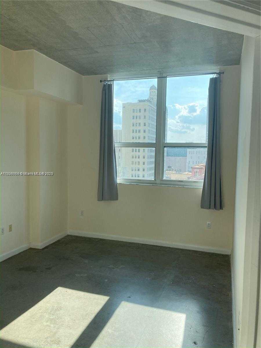 Small Image of 133 NORTH EAST 2ND AVE #913, Miami Number 4