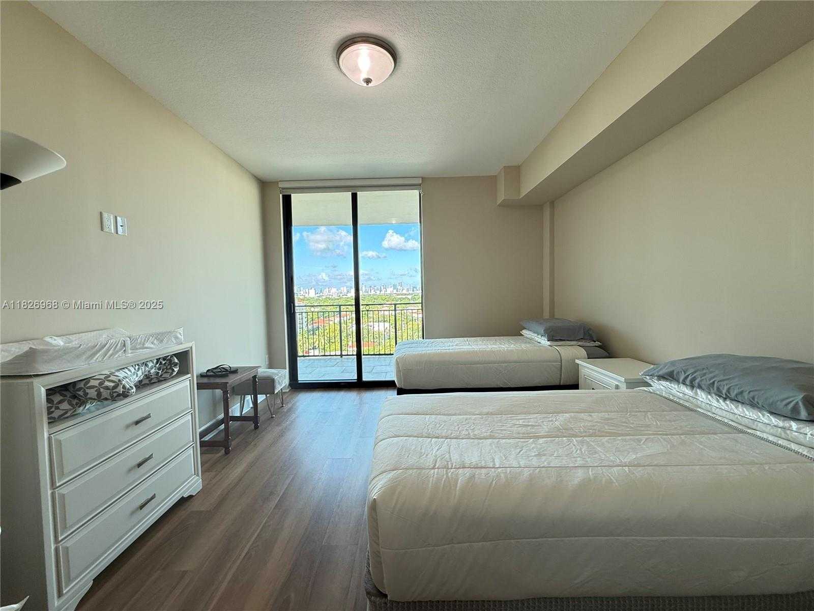 Small Image of 1300 PONCE DE LEON BLVD #1005, Coral Gables Number 25