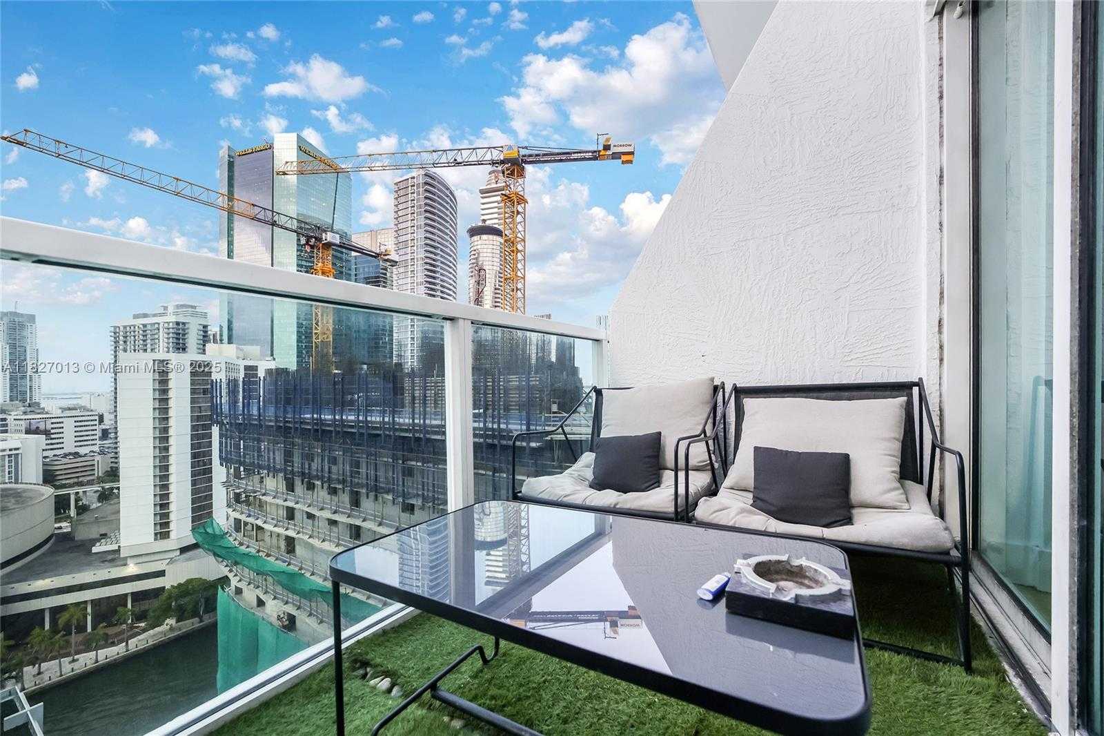 Small Image of 41 SOUTH EAST 5TH ST #1303, Miami Number 20