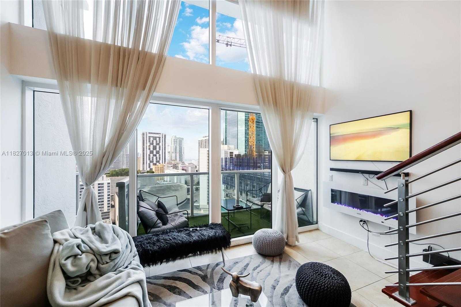Small Image of 41 SOUTH EAST 5TH ST #1303, Miami Number 7