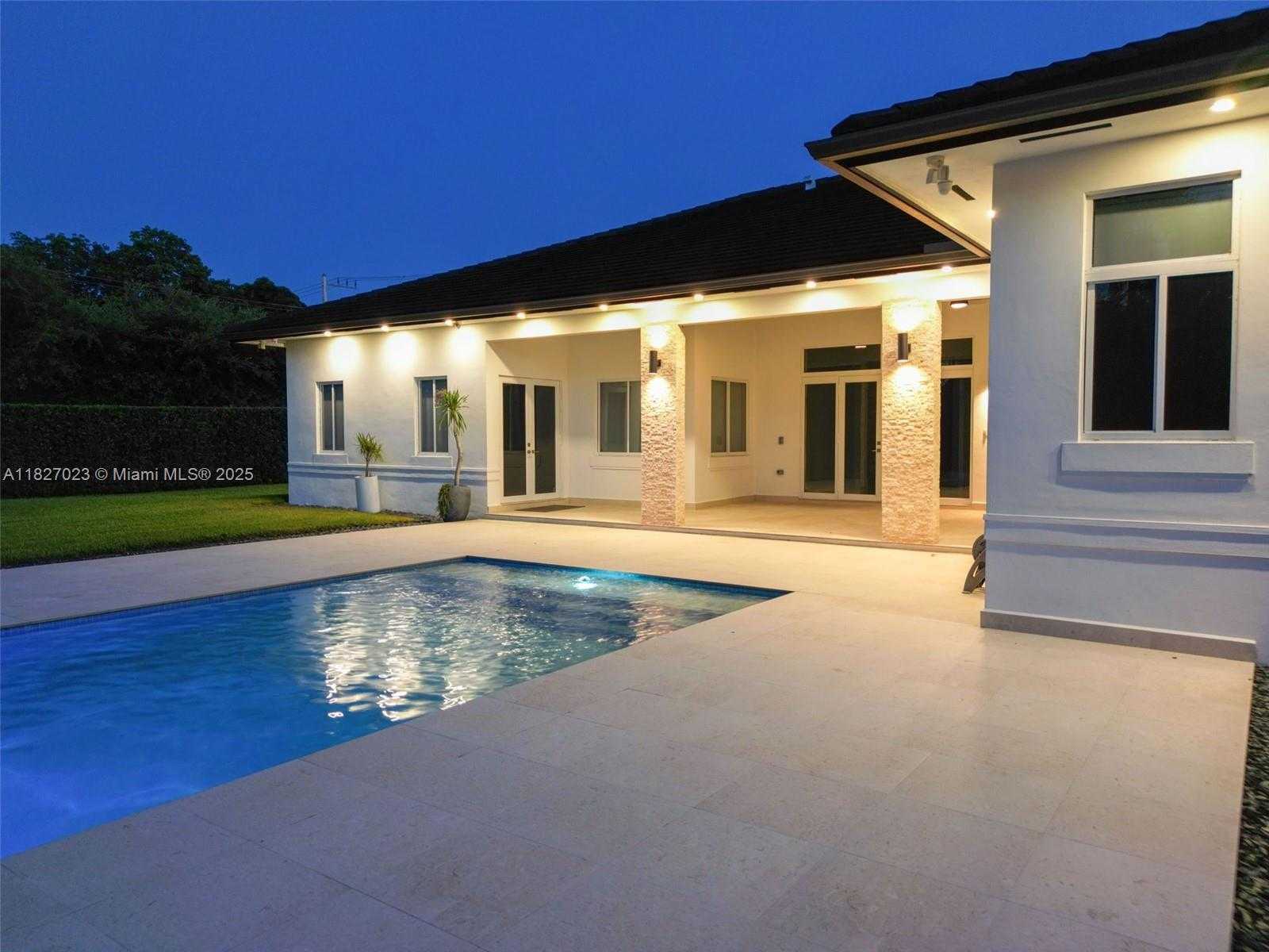 Small Image of 10203 SOUTH WEST 136TH ST, Miami Number 14