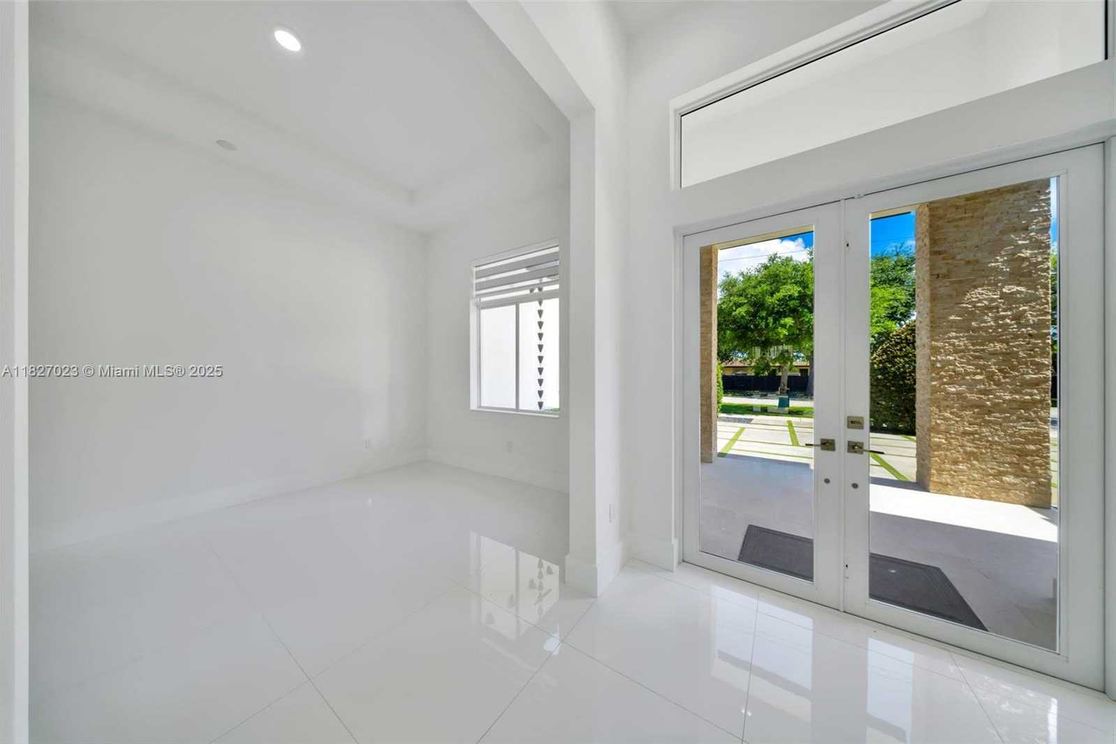 Small Image of 10203 SOUTH WEST 136TH ST, Miami Number 55