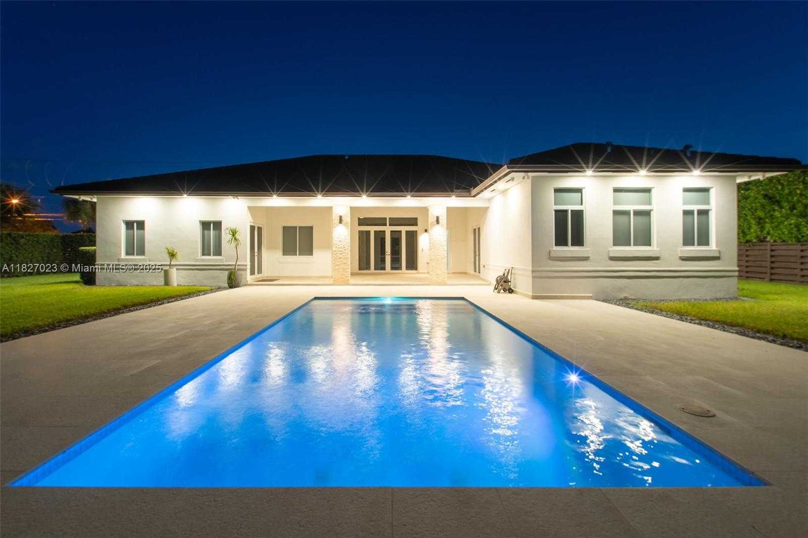 Small Image of 10203 SOUTH WEST 136TH ST, Miami Number 6