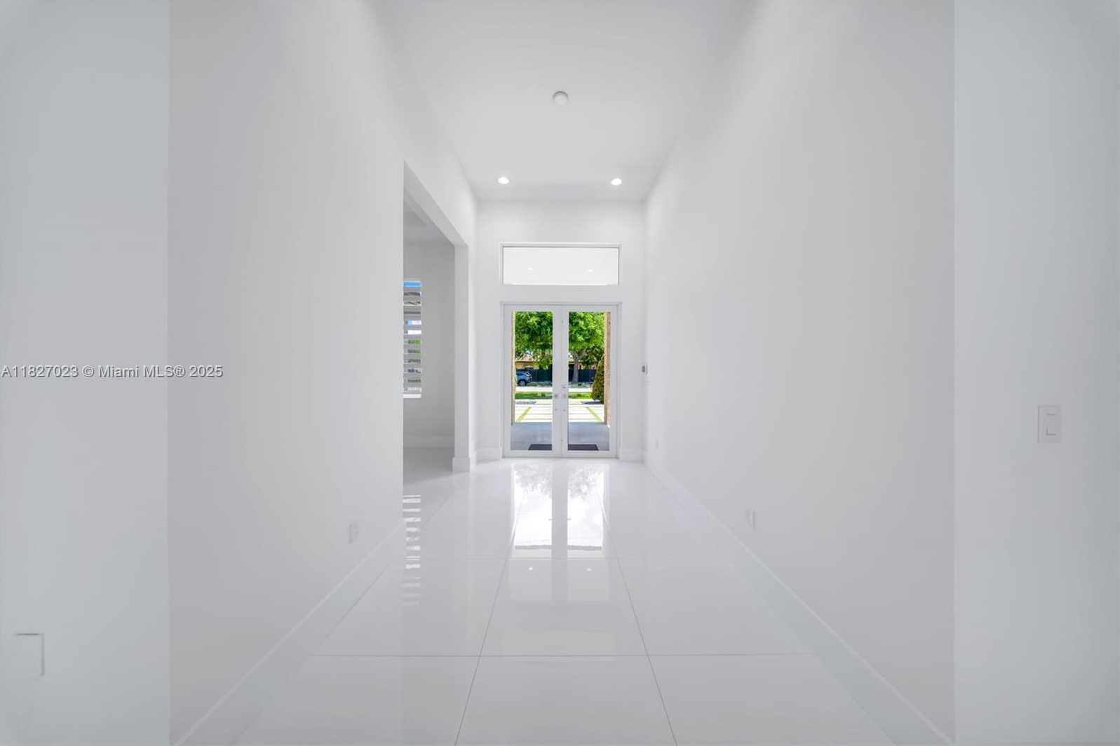 Small Image of 10203 SOUTH WEST 136TH ST, Miami Number 61