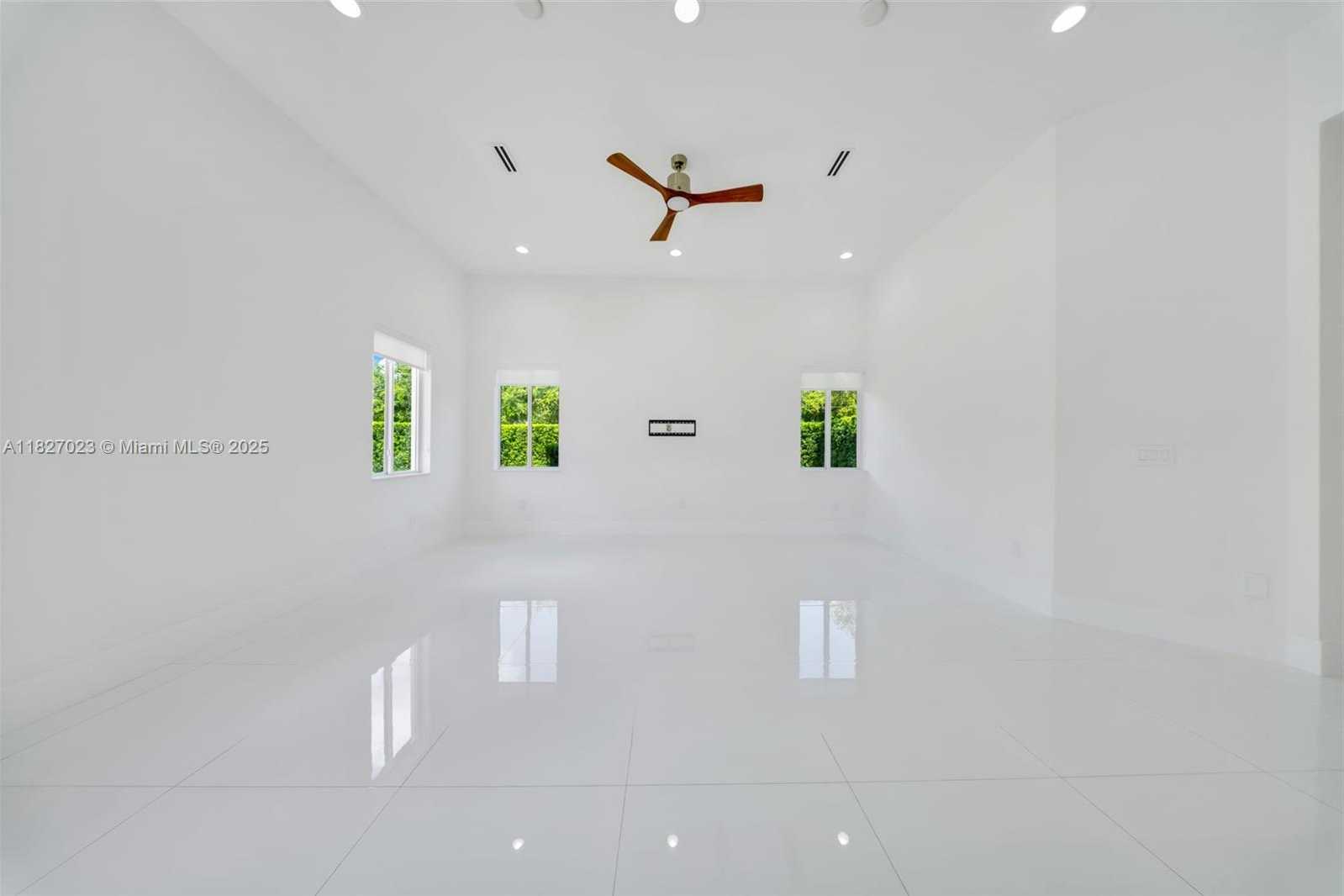 Small Image of 10203 SOUTH WEST 136TH ST, Miami Number 68