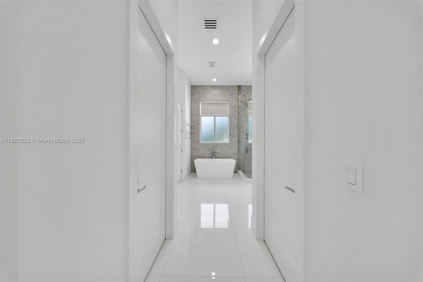 Small Image of 10203 SOUTH WEST 136TH ST, Miami Number 81