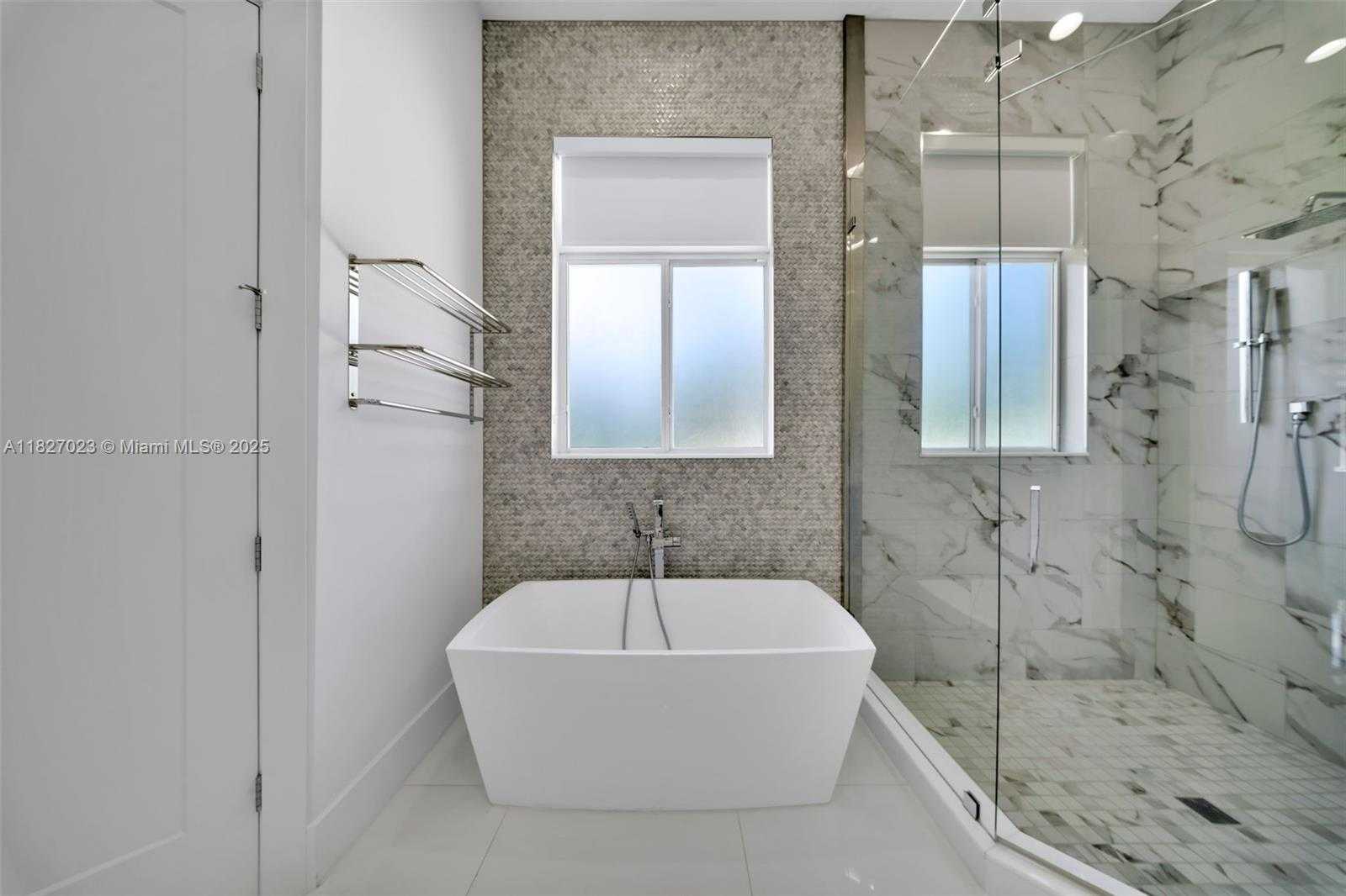 Small Image of 10203 SOUTH WEST 136TH ST, Miami Number 90