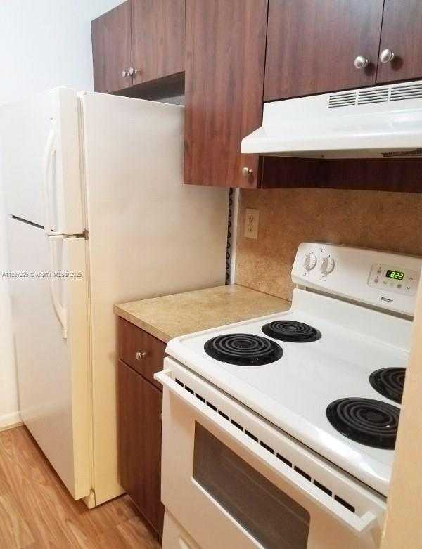 Small Image of 7407 SOUTH WEST 152ND AVE #4-204, Miami Number 6