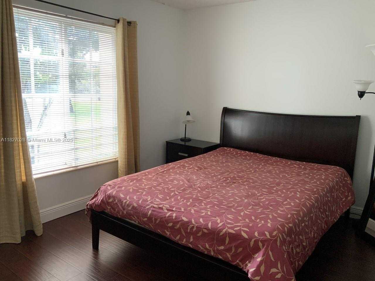 Small Image of 4920 79TH AVE #204, Doral Number 11